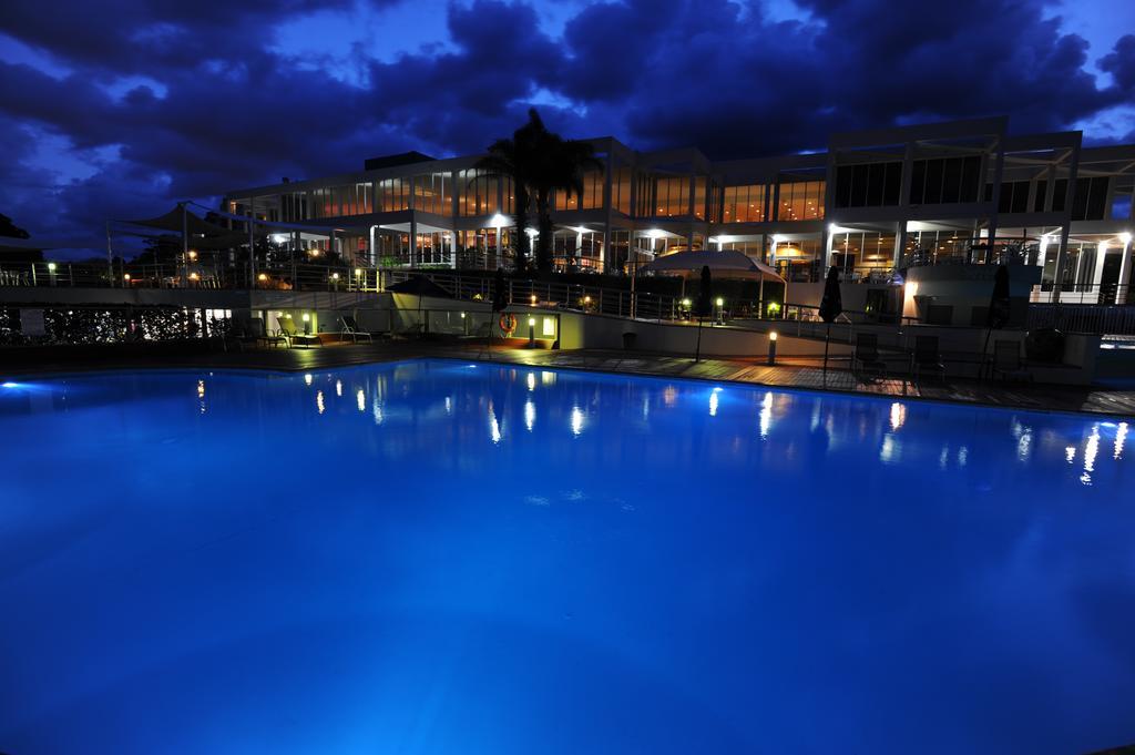 Absolute Beachfront Opal Cove Resort Korora Luaran gambar